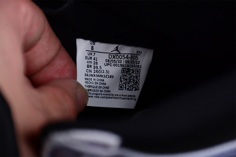 Jordan 1 Retro High OG Skyline DX0054-805