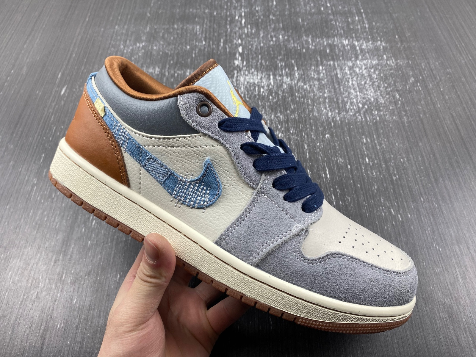 Air Jordan 1 Low  FZ5042-041