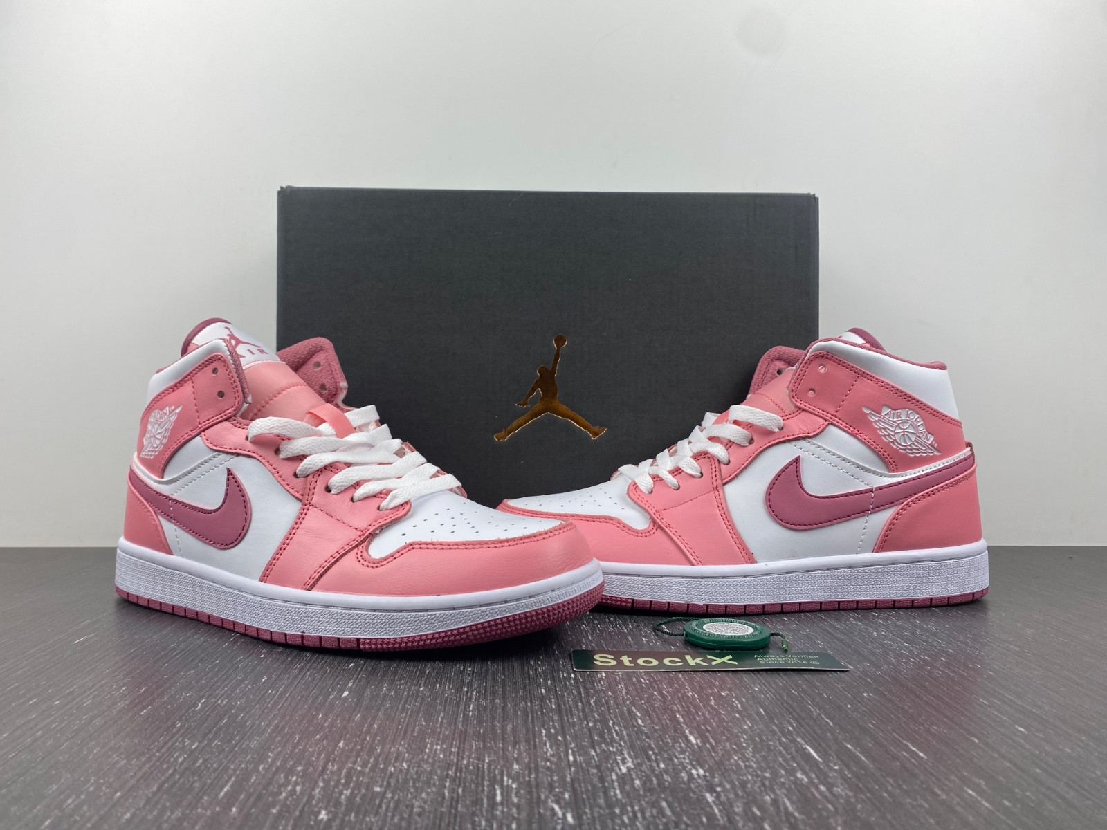 Air Jordan 1 Mid GS “Valentine’s Day” DQ8423-616