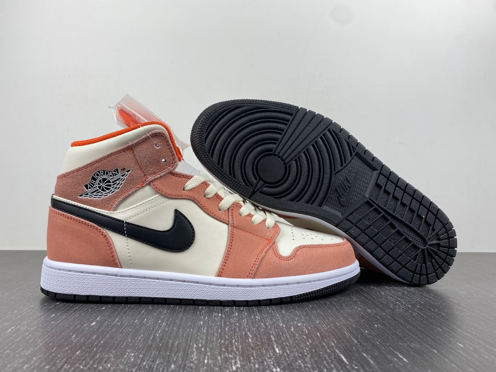 Air Jordan 1 Mid GS “Orange Suede” DV1336-800