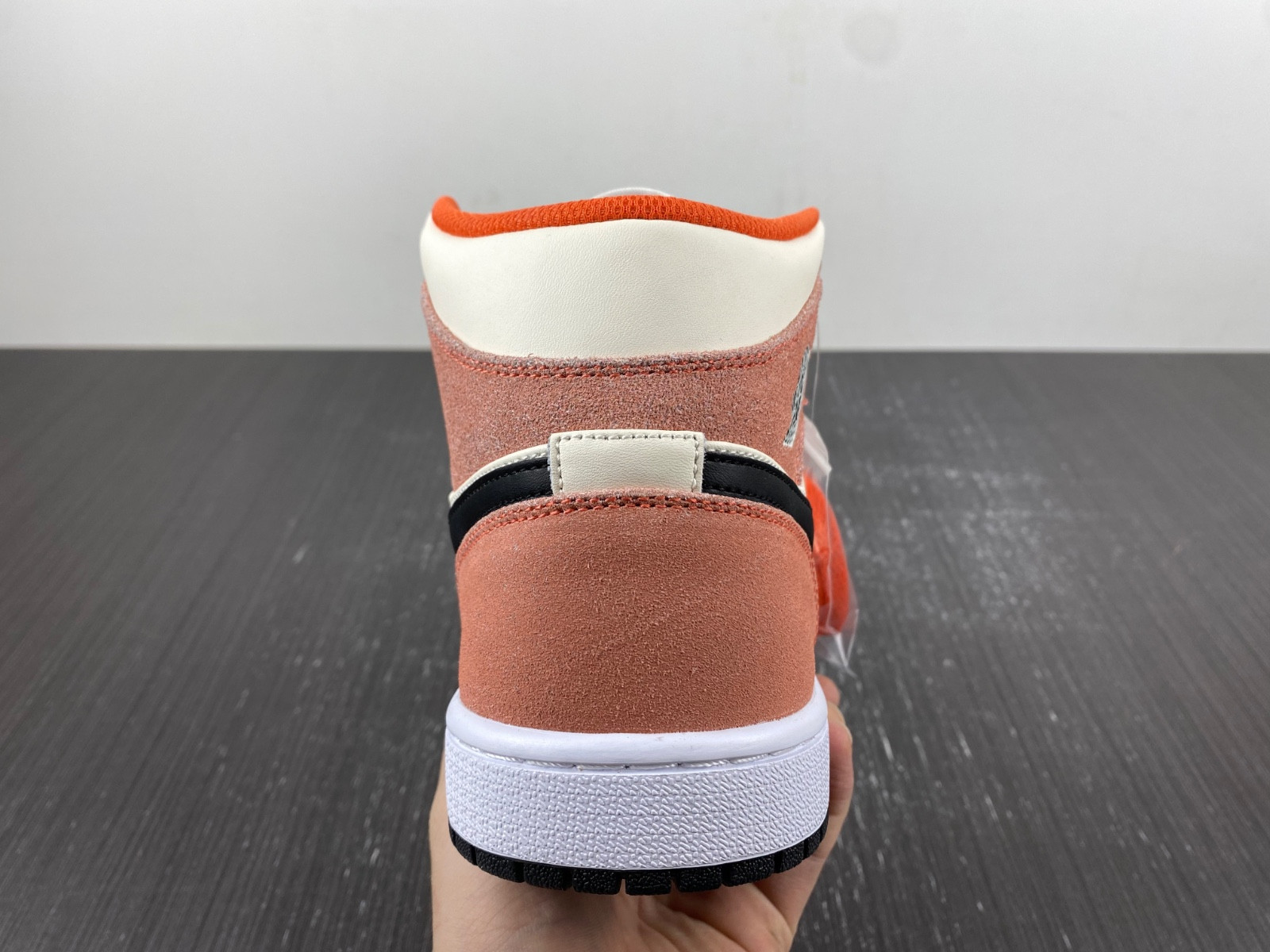 Air Jordan 1 Mid GS “Orange Suede” DV1336-800