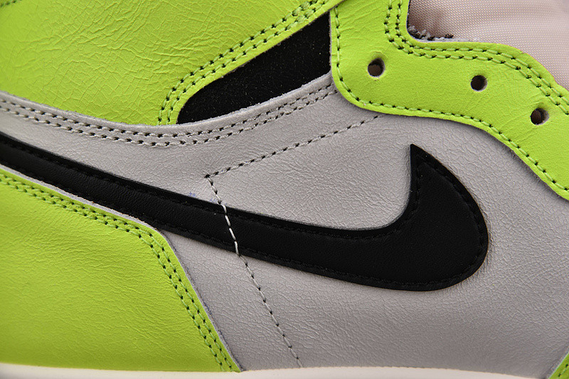 Air Jordan 1 High OG“Volt” 555088-702-01