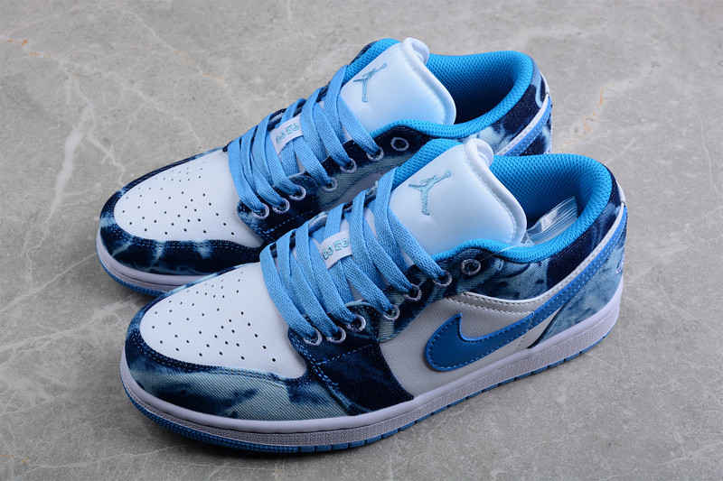 Jordan 1 Low Washed Denim (GS) DM8947-100