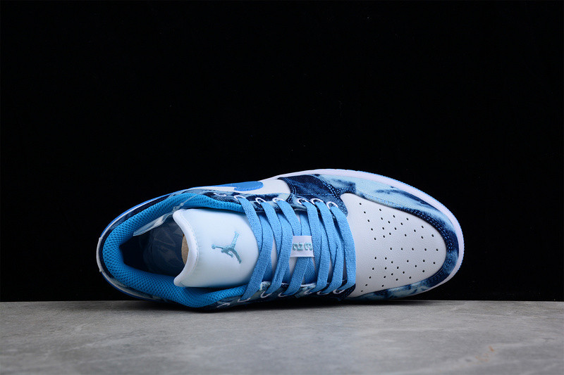 Jordan 1 Low Washed Denim (GS) DM8947-100