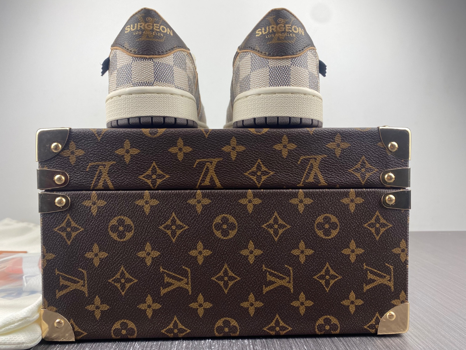 Air Jordan 1 Low L*V