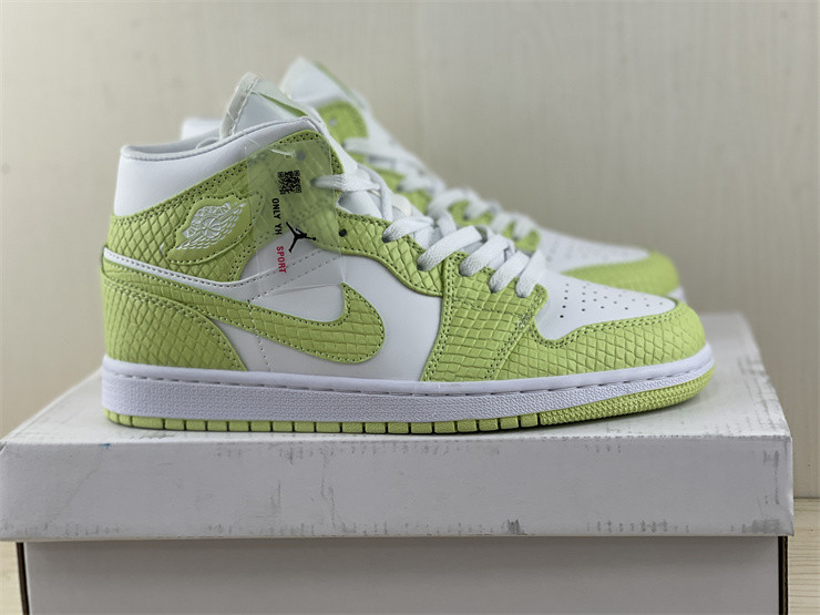 Air Jordan 1 Mid SE “Green Python” DV2959-113
