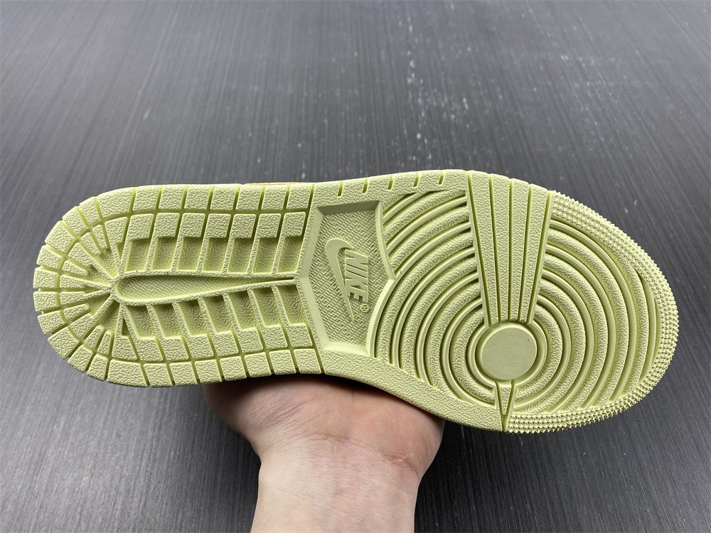 Air Jordan 1 Low  DC0774-007