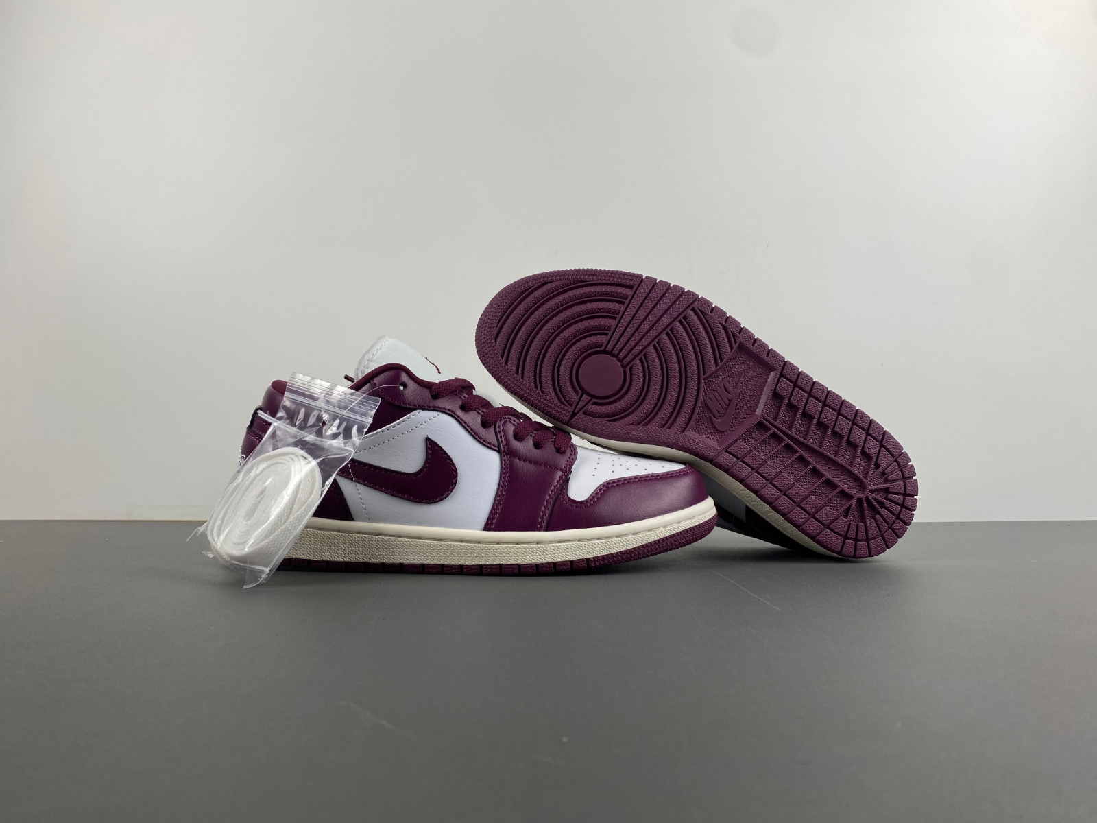 Air Jordan 1 Low DC0774-161