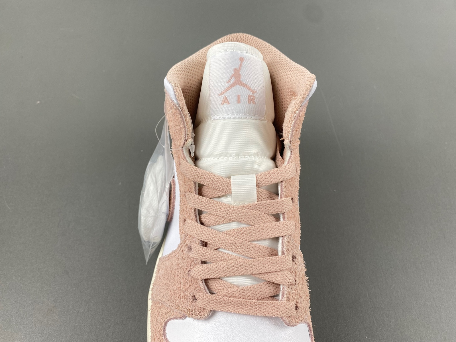 AIR JORDAN 1 MID SE "LEGEND PINK" FN7432-161