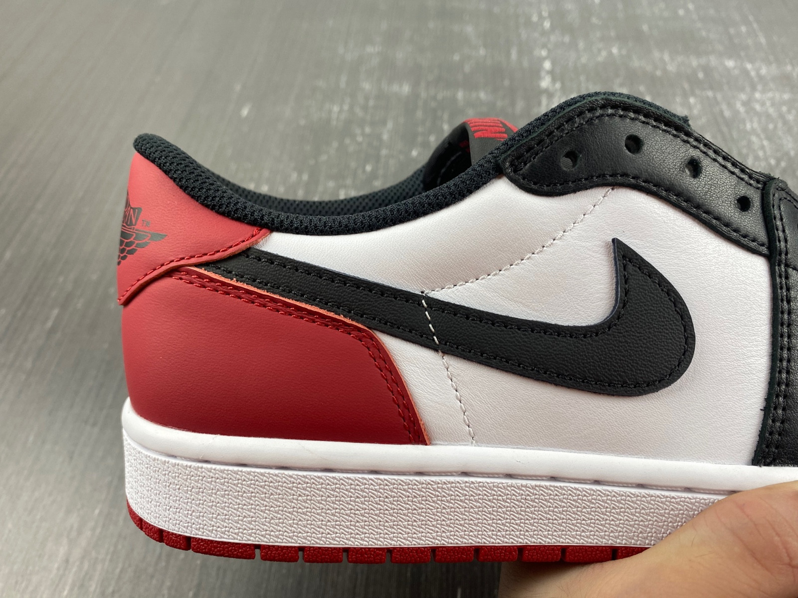 Air Jordan 1 Low OG “Black Toe” CZ0790-106