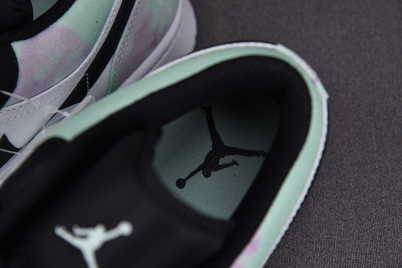 Air Jordan 1 Low “Tie-Dye” DM1199-100