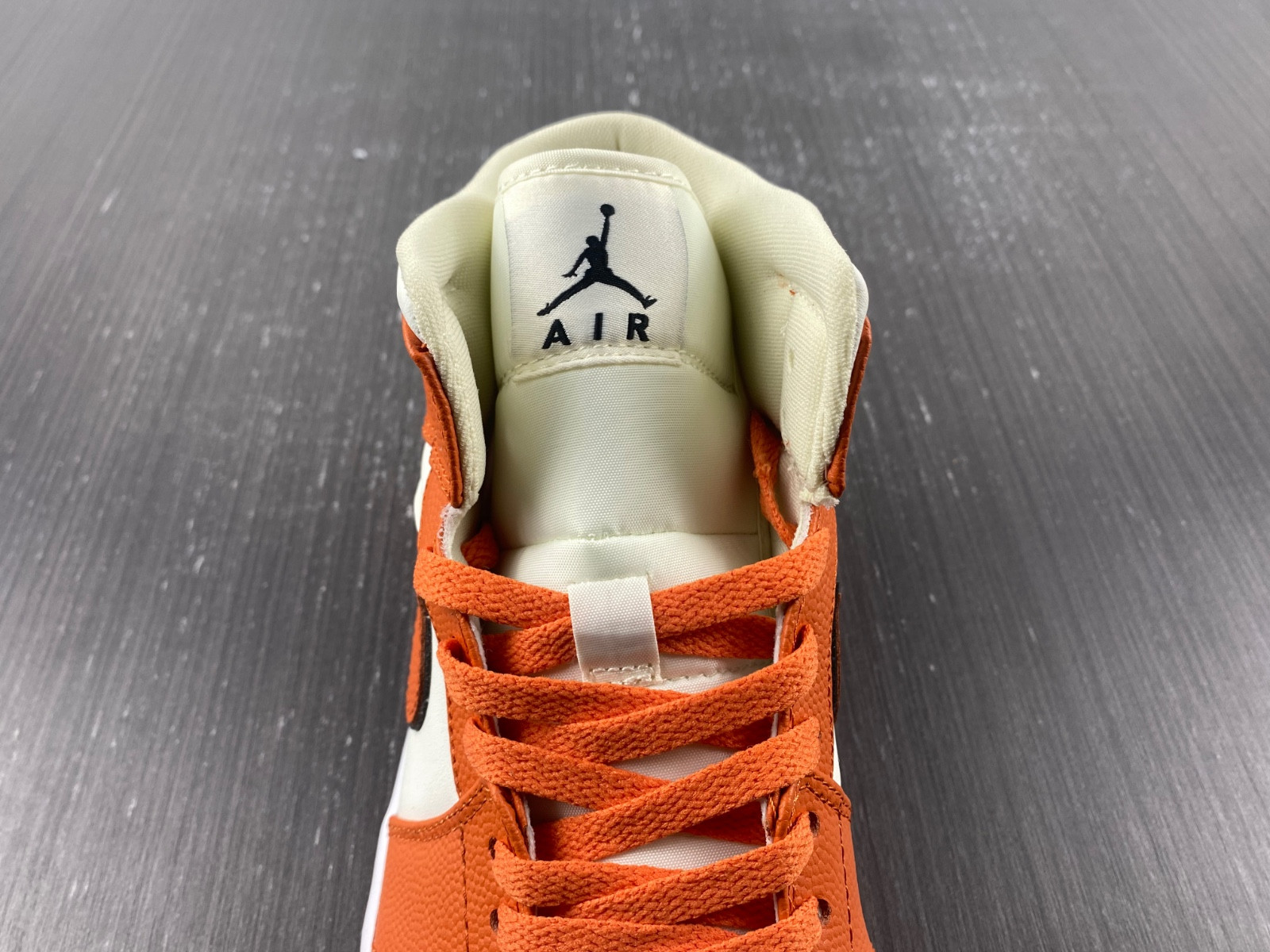 Jordan 1 Mid SE Sport Spice  DV1302-100