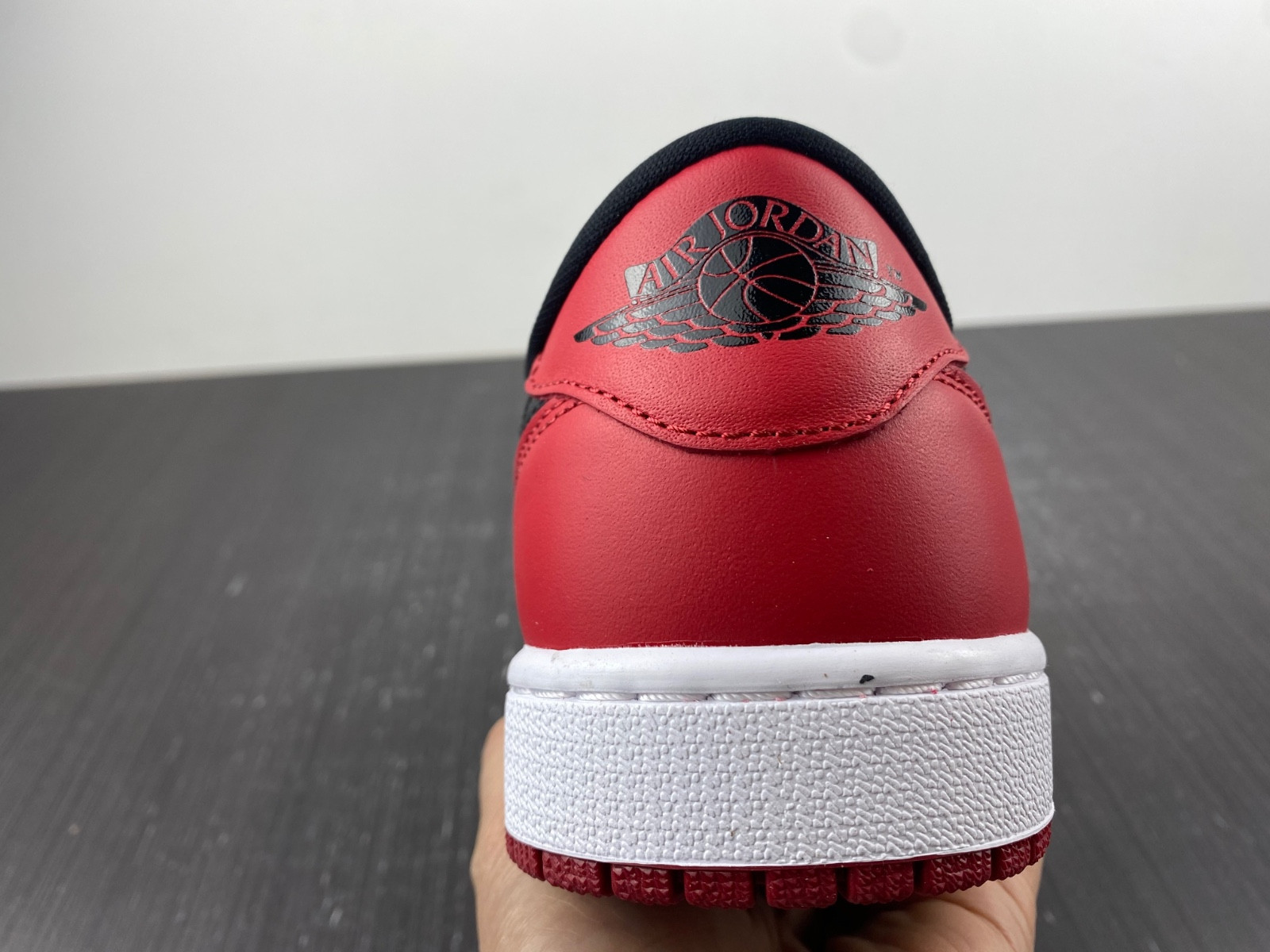 Jordan 1 Low 555088-1251