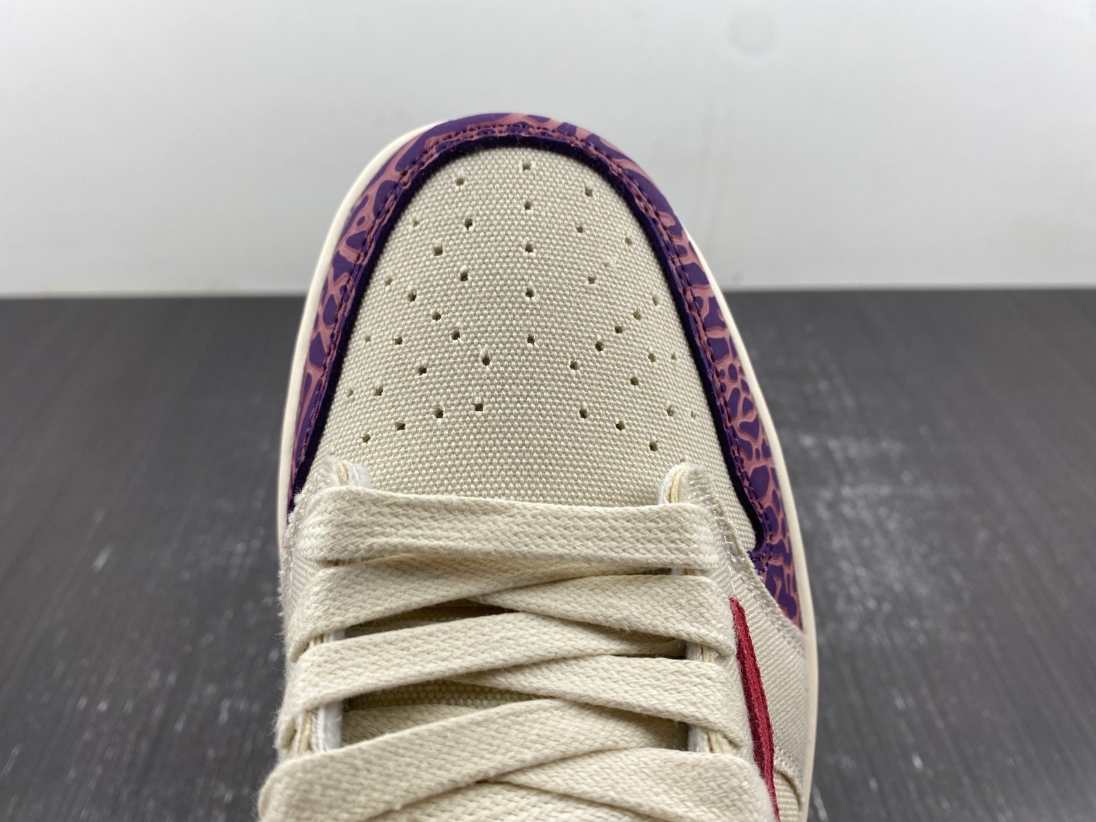 Travis Scott x Air Jordan 1 Low DM7866-952