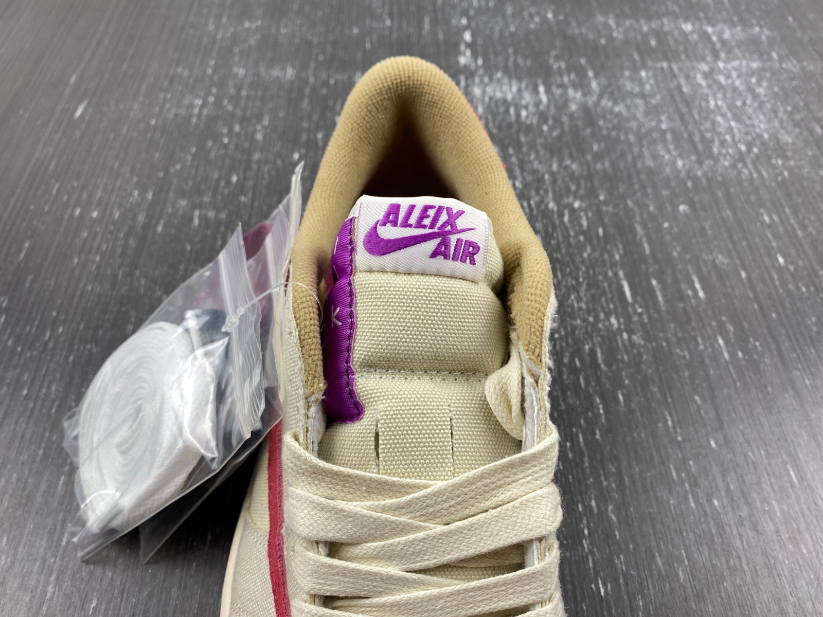 Travis Scott x Air Jordan 1 Low DM7866-952