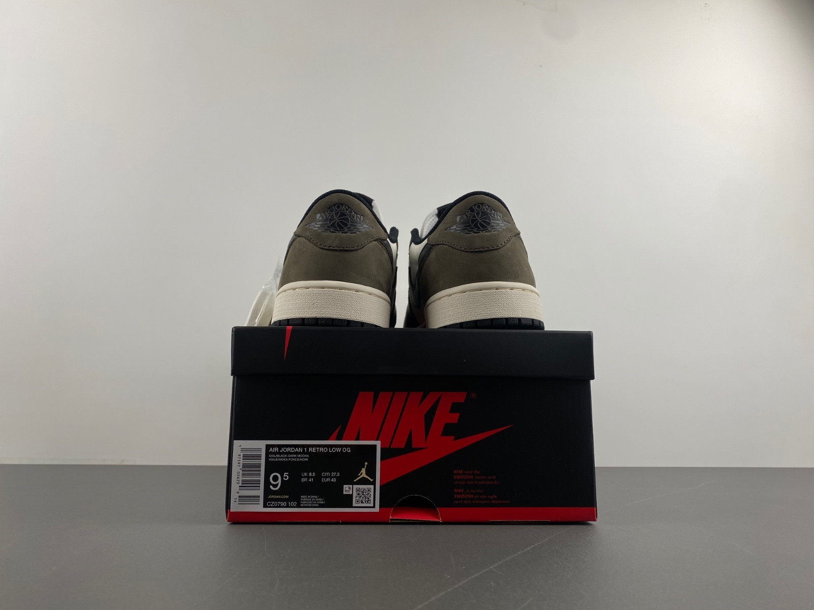 Air Jordan 1 Low OG “Mocha” CZ0790-102