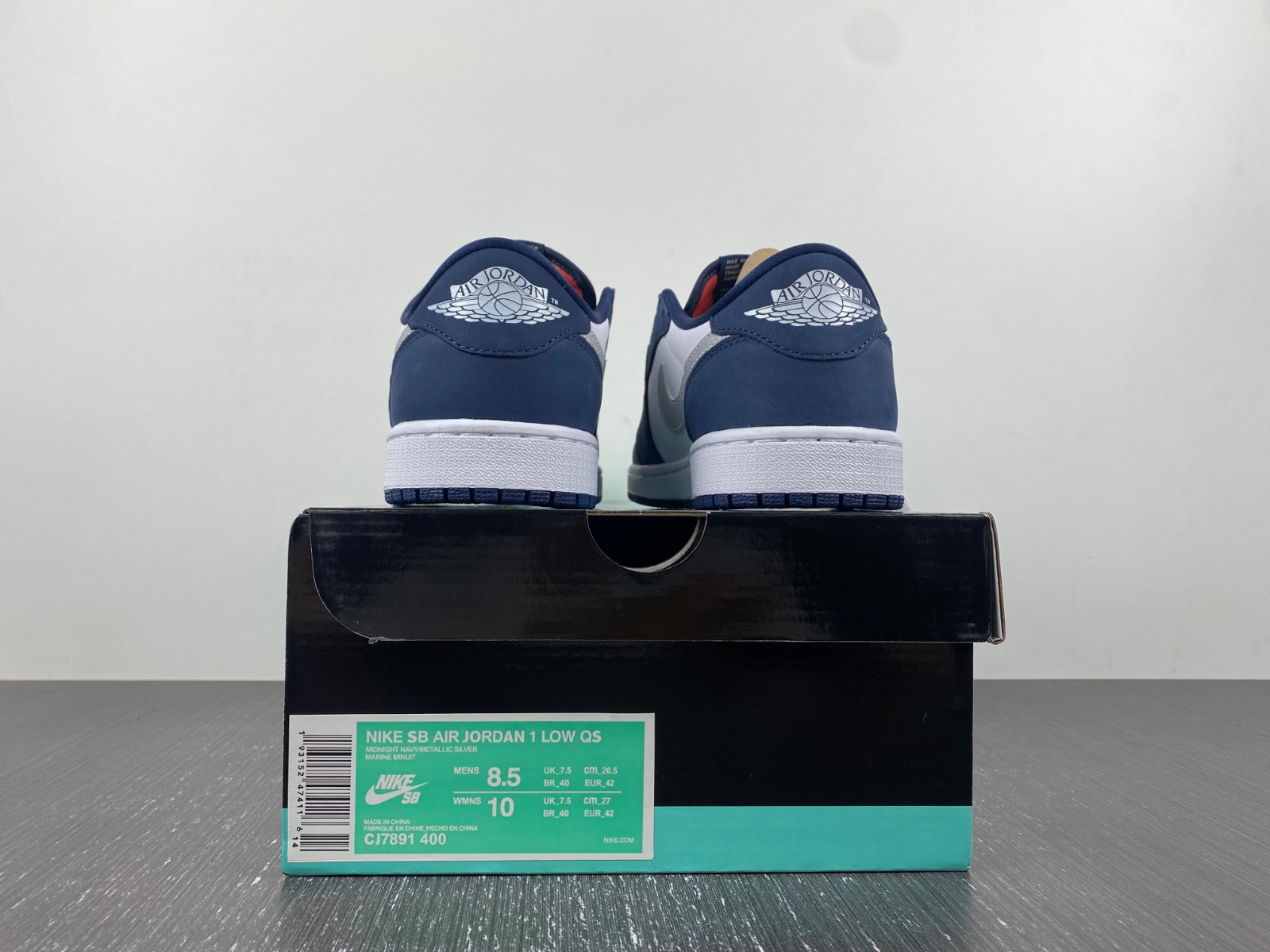 Nike SB x Air Jordan 1 Low CJ7891-400
