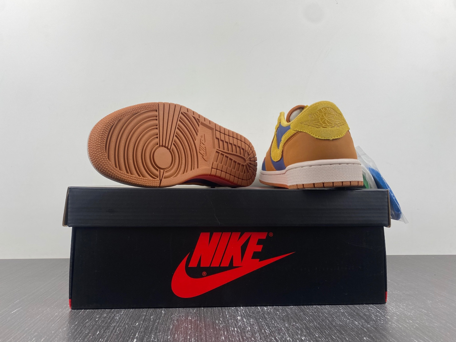 Air Jordan 1 Low DM7866-892