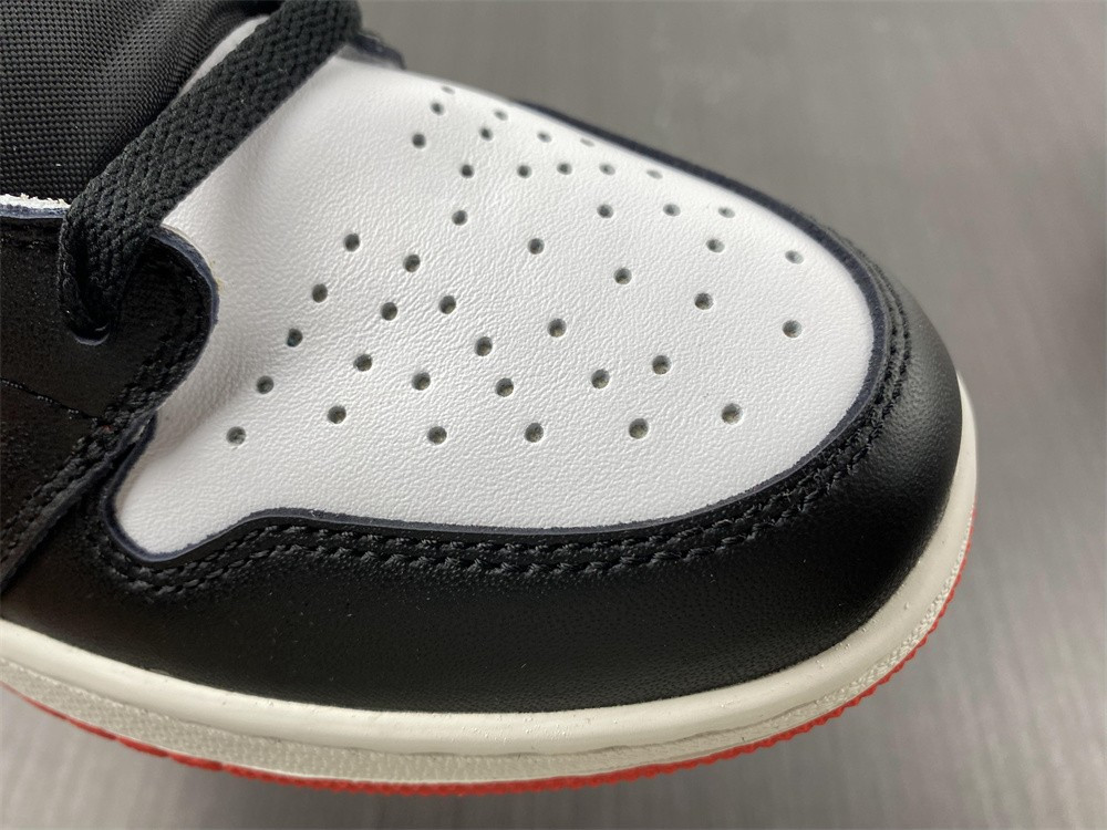 Jordan 1 Retro High Track Red 555088-112