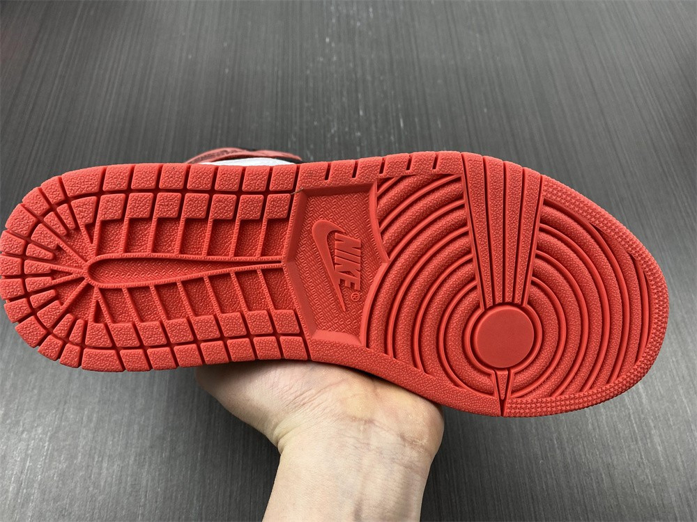 Jordan 1 Retro High Track Red 555088-112