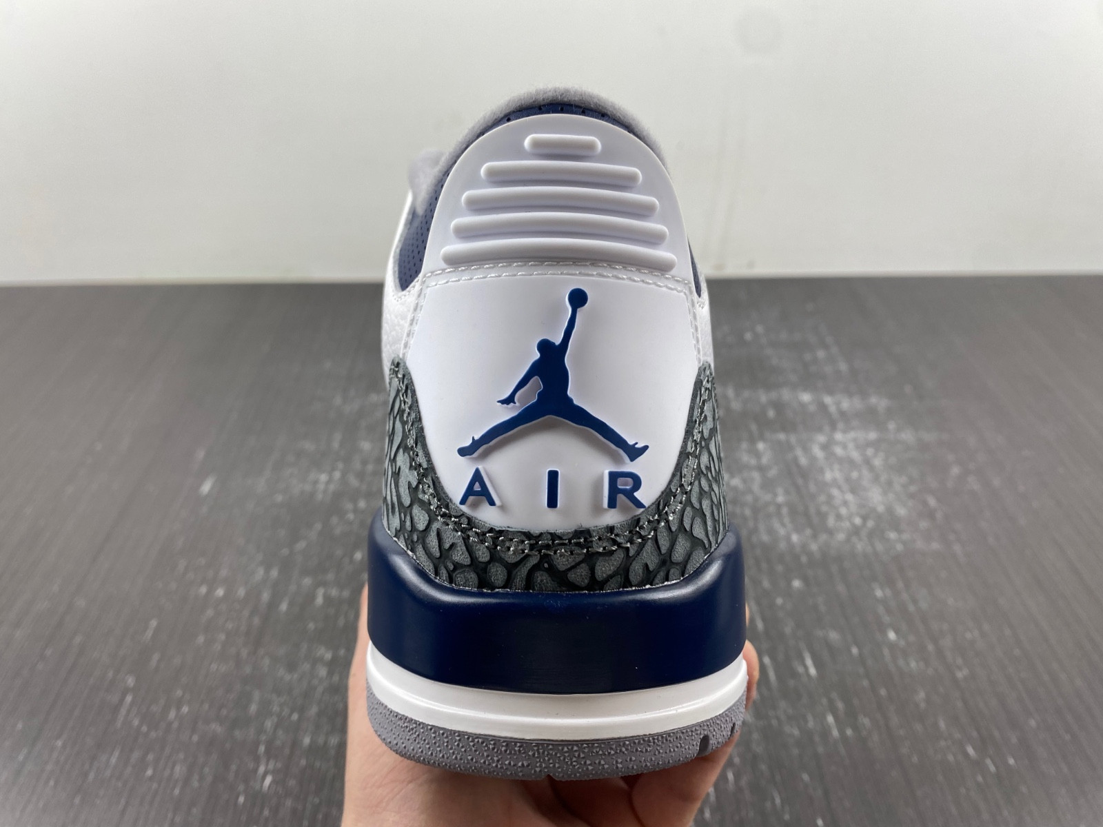 Air Jordan 3 “Midnight Navy” CT8532-140