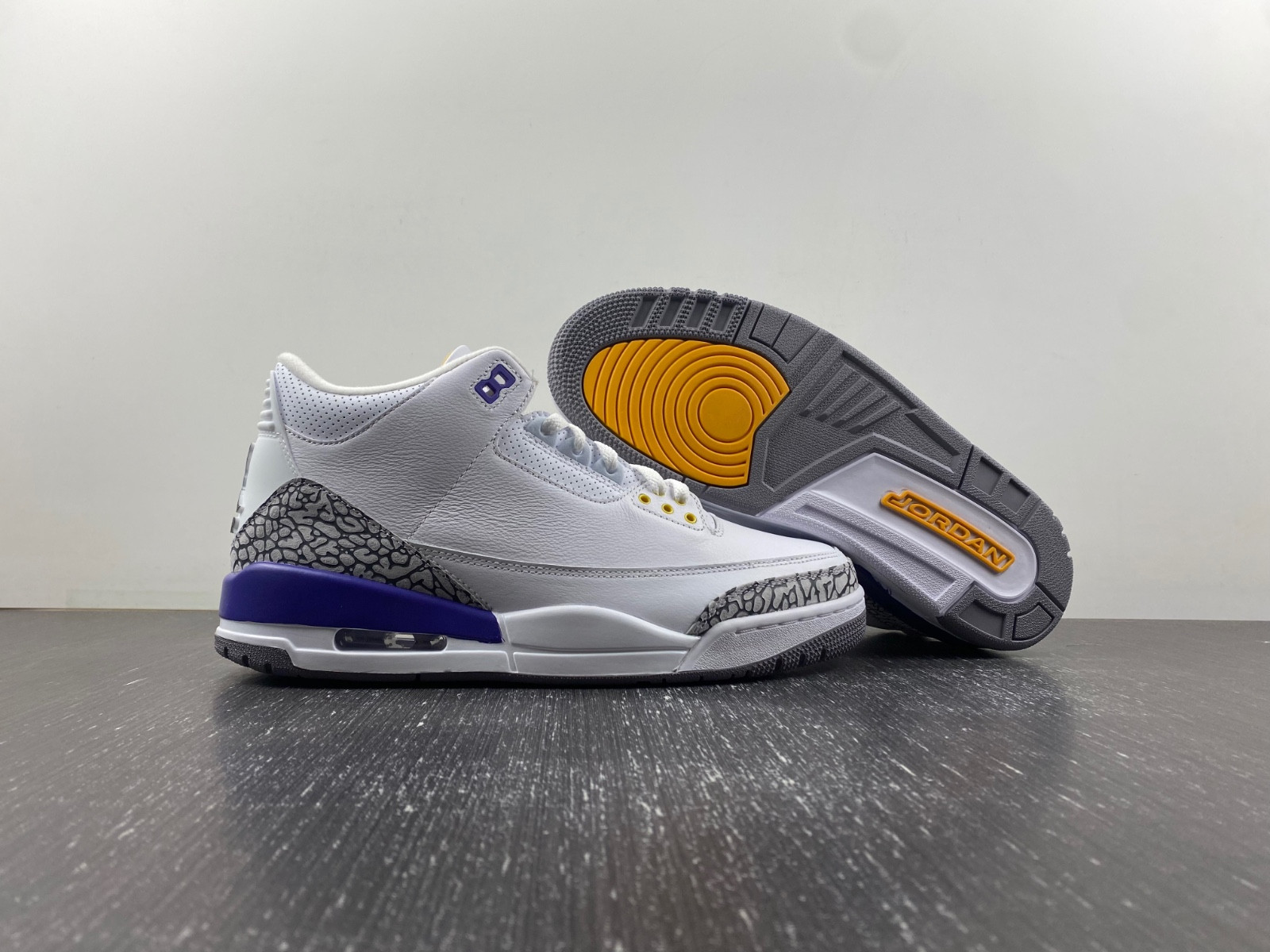 Jordan 3 Retro