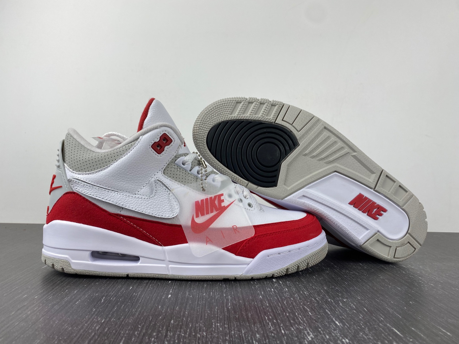 Air Jordan 3 Retro Tinker White University Red CJ0939-100