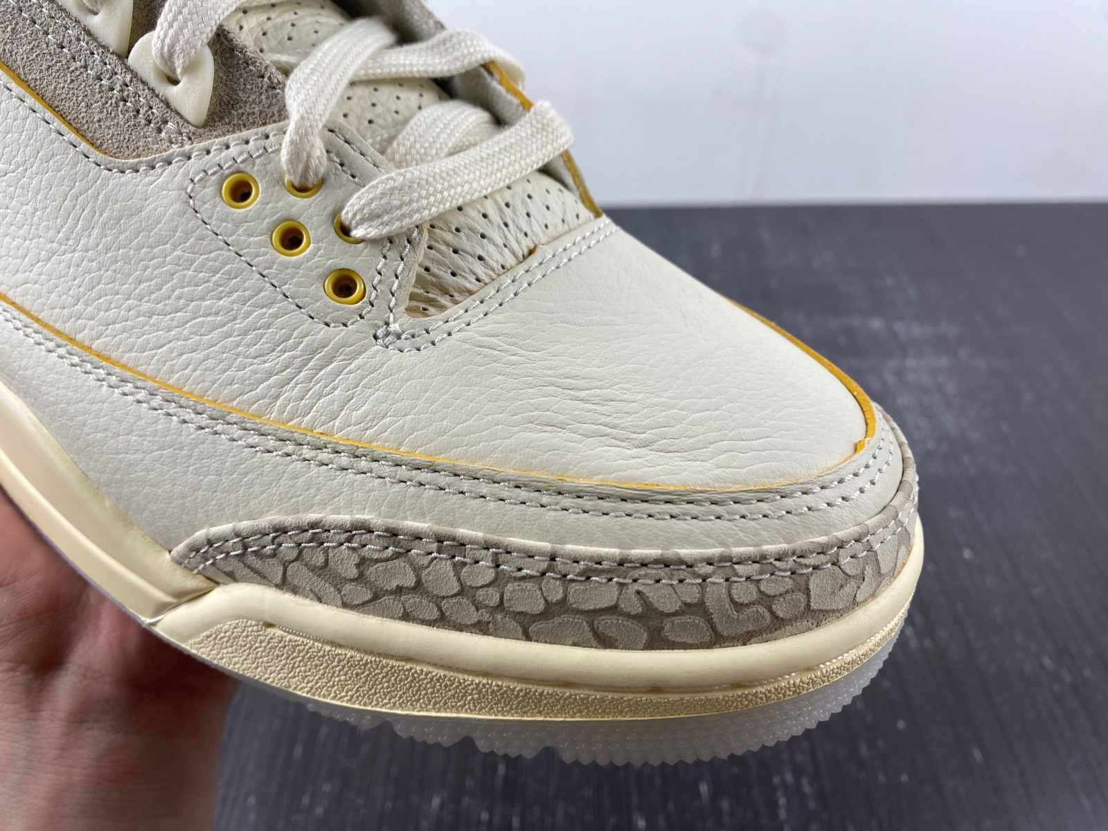 J Balvin x Air Jordan 3 “Medellín Sunset” FN0344-901