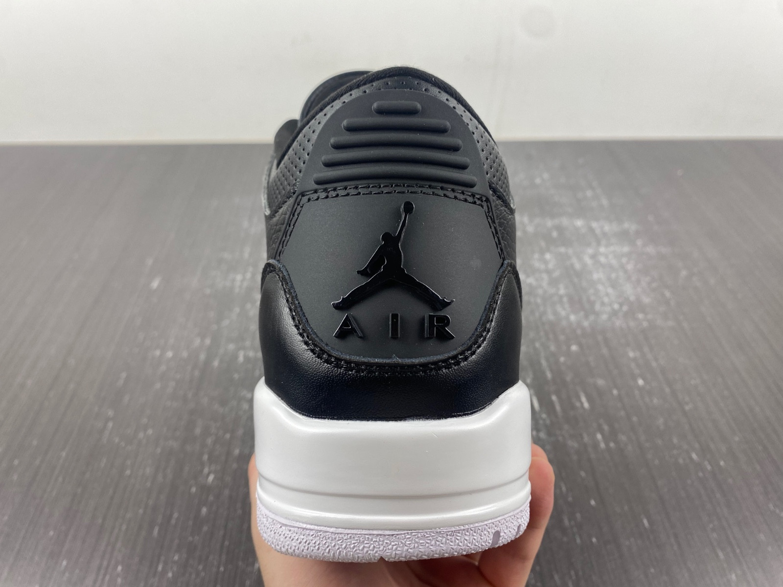 Air Jordan 3 “Cyber Monday” 136064-020