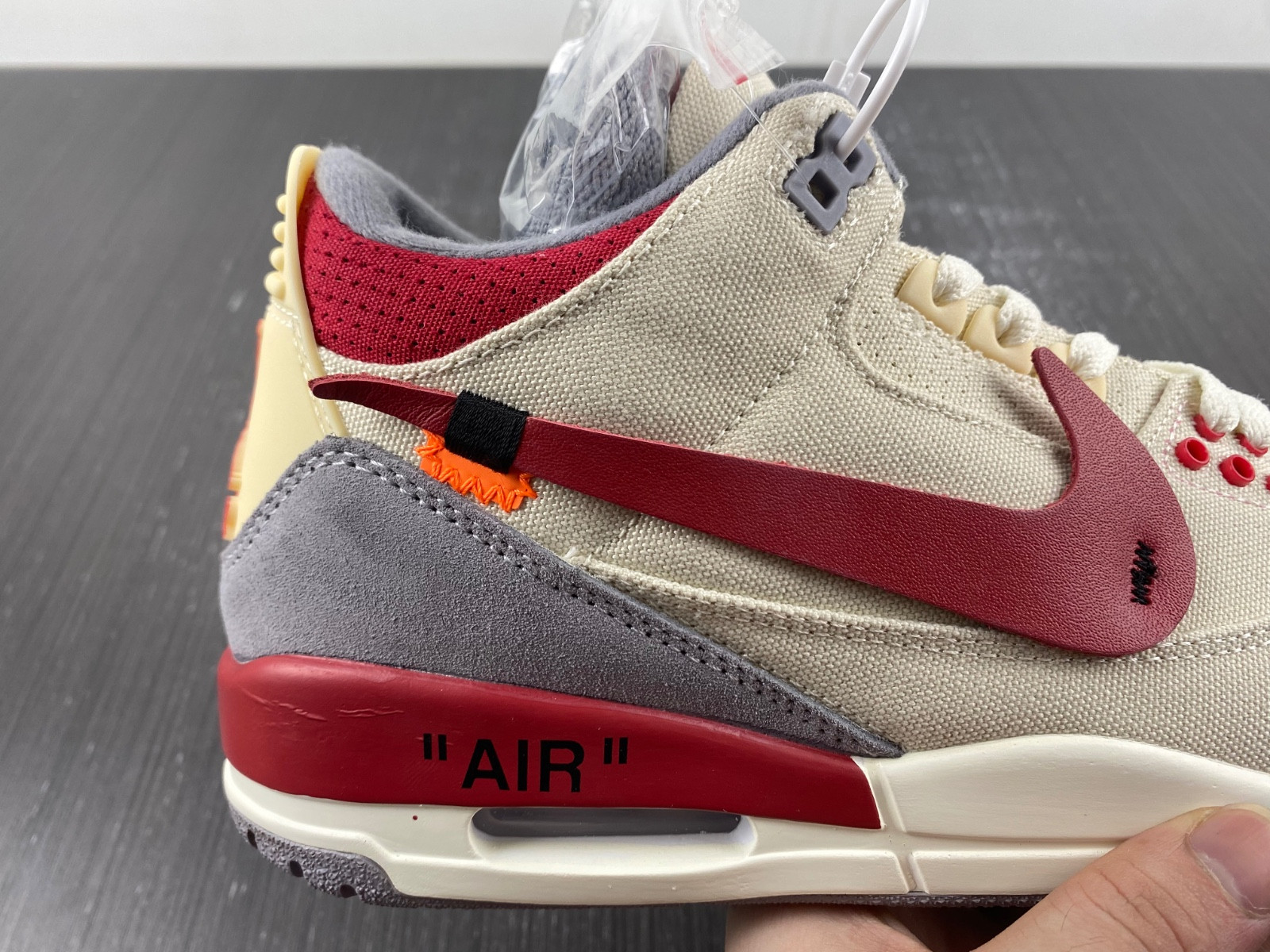 Travis Scott x Air Jordan 3 “Palomino” DH7139-123