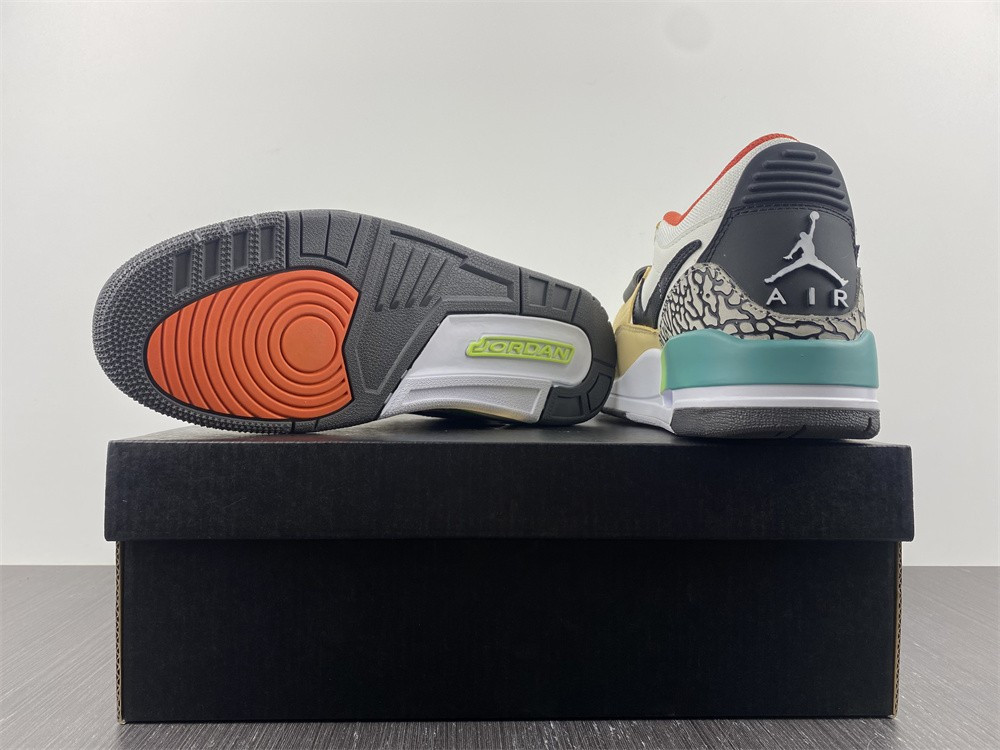 Jordan Legacy 312 Low  DZ2762-101