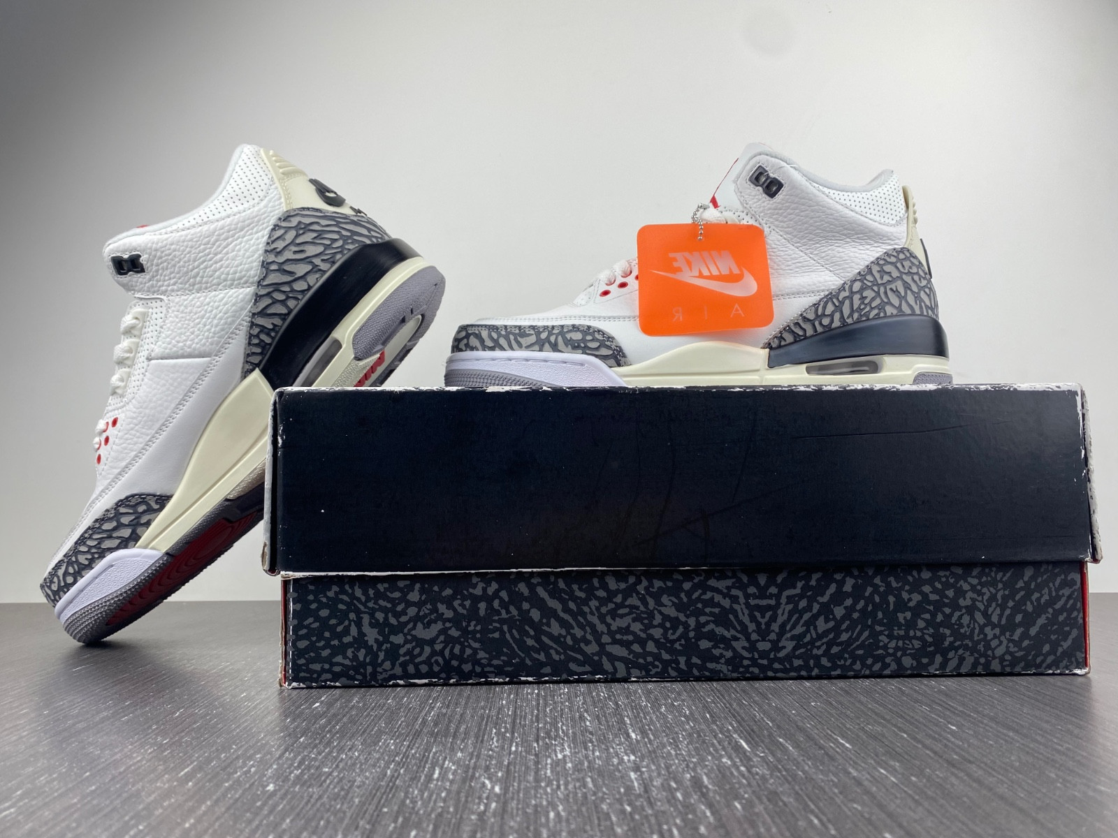 Air Jordan 3 “White Cement Reimagined”  DN3707-100