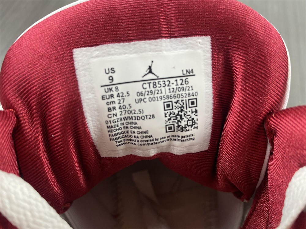 AIR JORDAN 3 CARDINAL RED CT8532-126