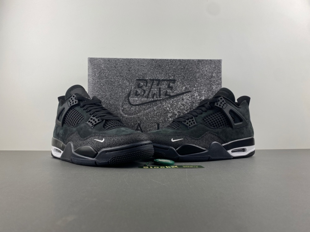 Air Jordan 4 HF4300-001