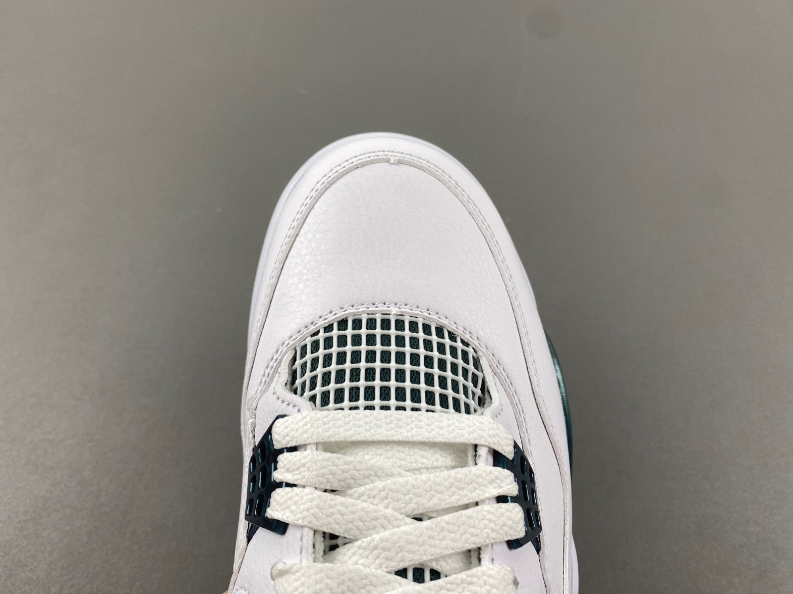 Air Jordan 4 “Oxidized Green” FQ8138-103