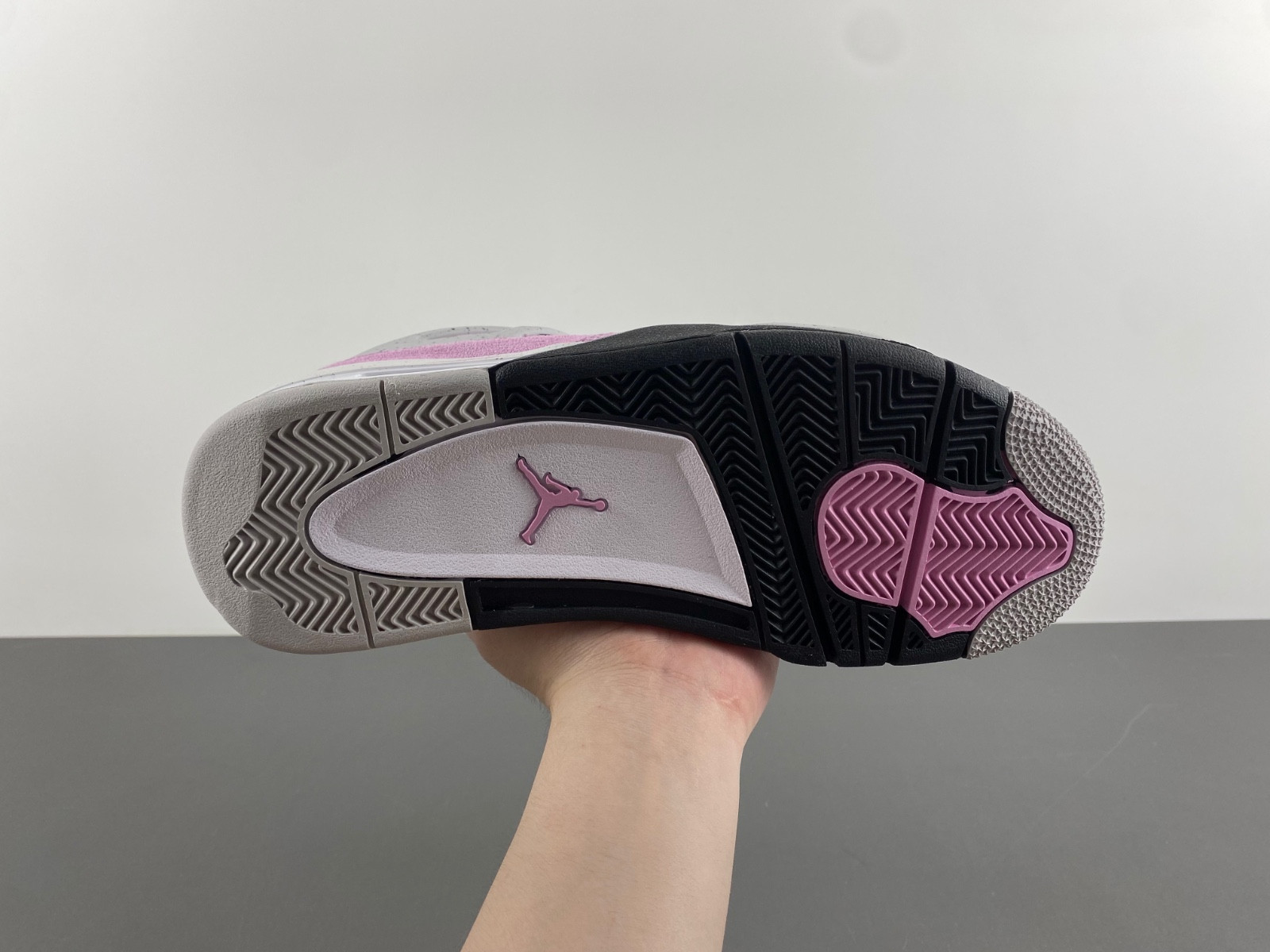 Air Jordan 4 WMNS “Orchid” AQ9129-501