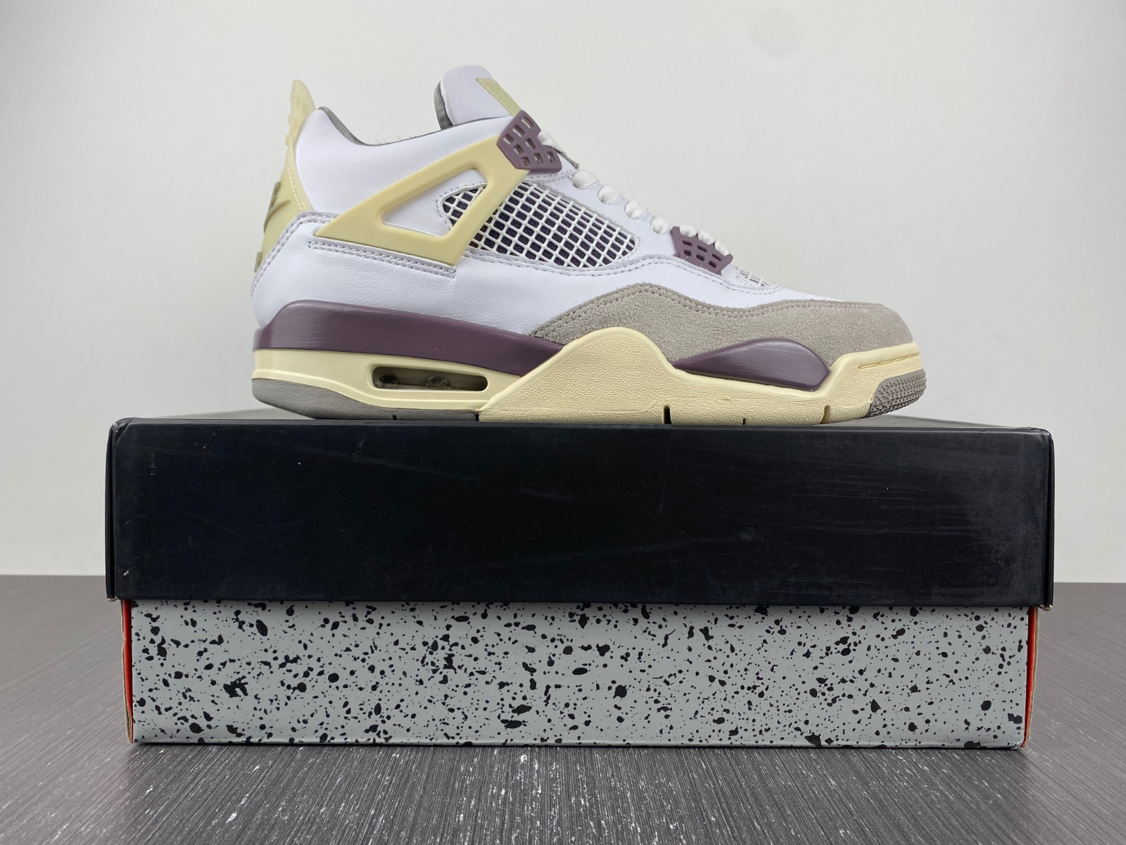 Air Jordan 4 x A Ma Maniere DH6927-068