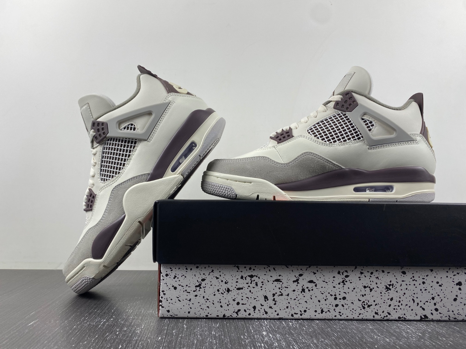 A Ma Maniere x Air Jordan 4 “Phantom” FZ4810-001