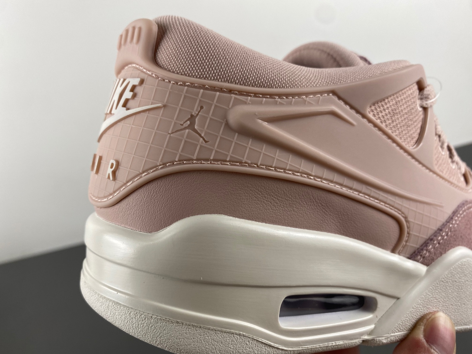 Air Jordan 4 PM “Pink Oxford” (W)  FQ7940-600