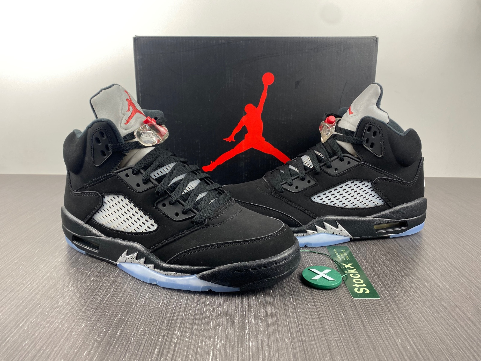 Jordan 5 Retro Black Metallic 845035-003