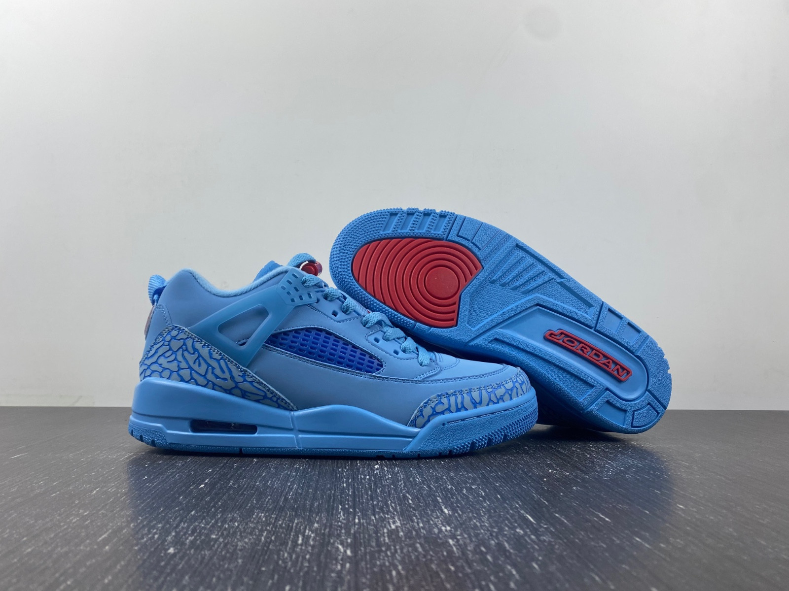 Jordan Spizike Low “Houston Oilers” FQ1759-400