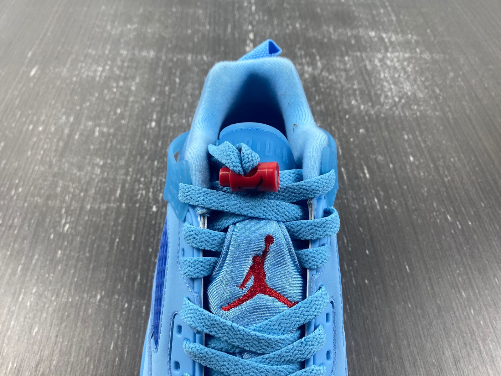 Jordan Spizike Low “Houston Oilers” FQ1759-400