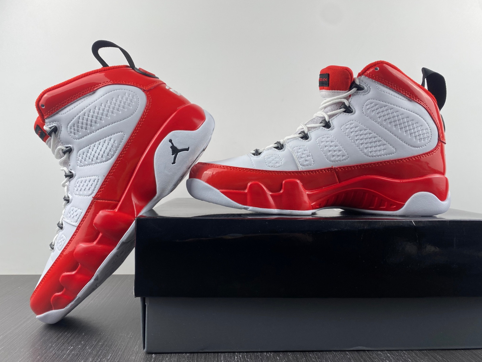 Air Jordan 9 “Gym Red”  302370-160