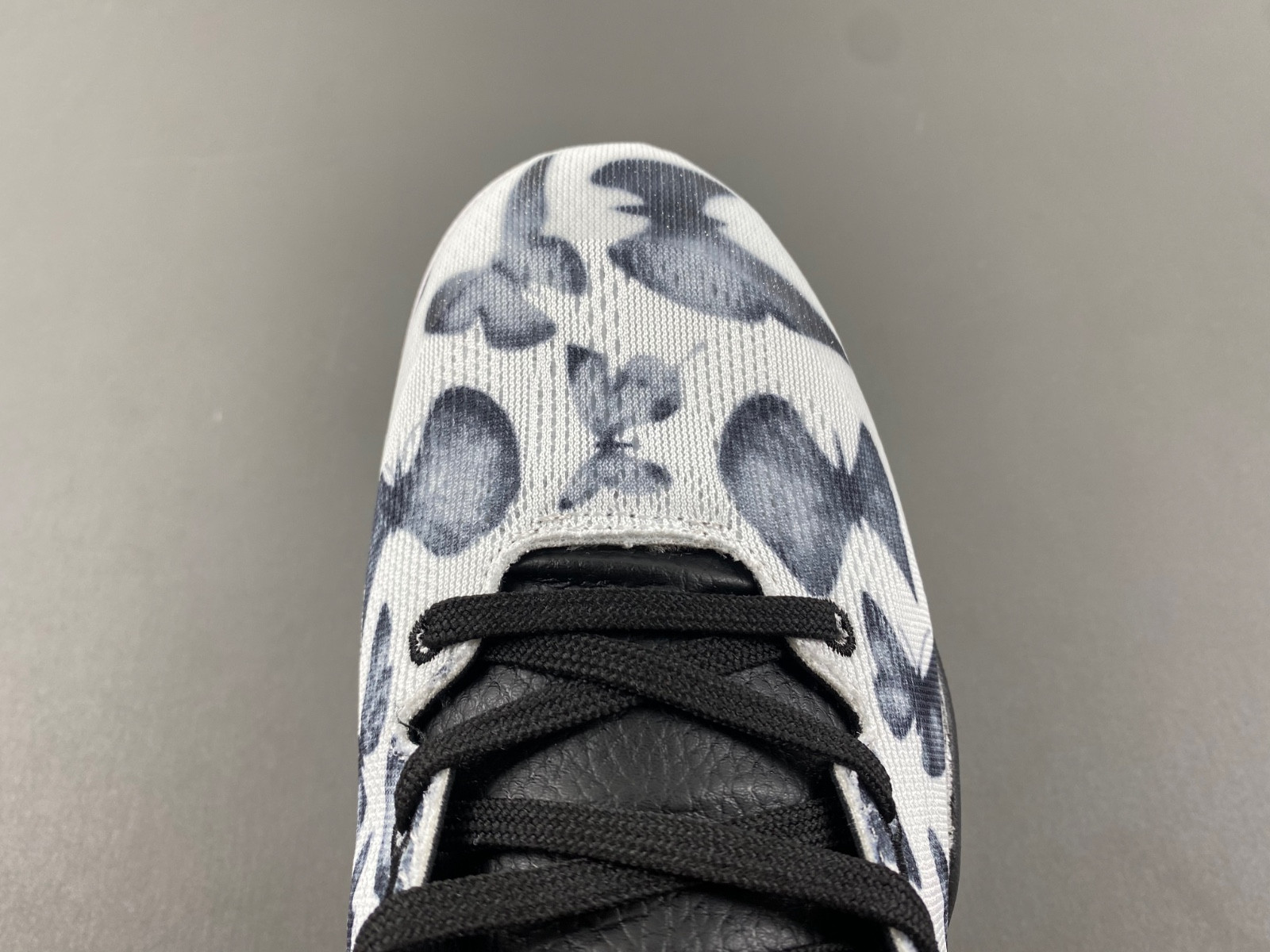 Nike Kobe 8 Protro “Mambacita” FV6325-100