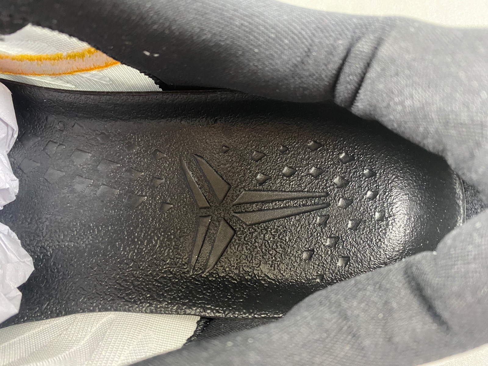 Nike Kobe 8 Protro “Mambacita” FV6325-100