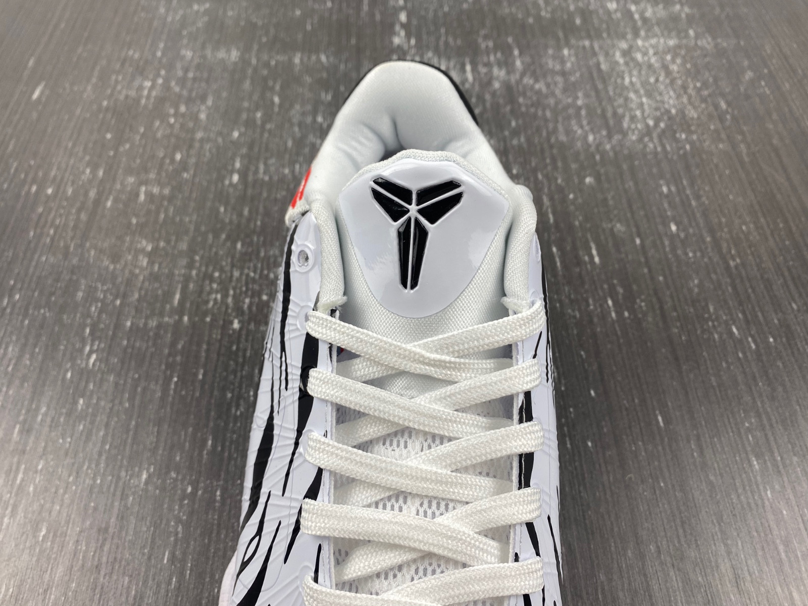 Nike Kobe 5 DB4796-556