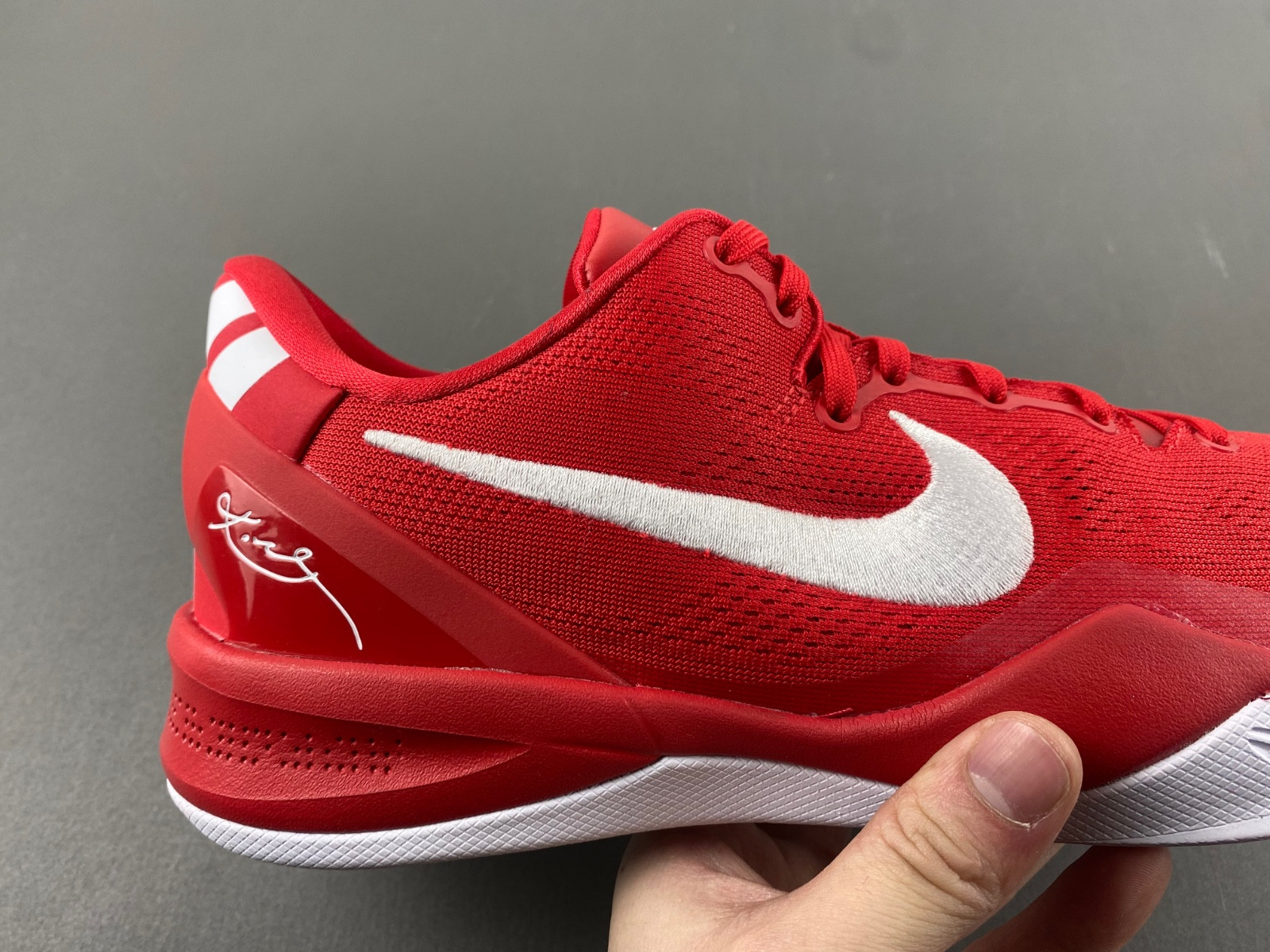 Nike Kobe 8 Protro “University Red” HF9550-600