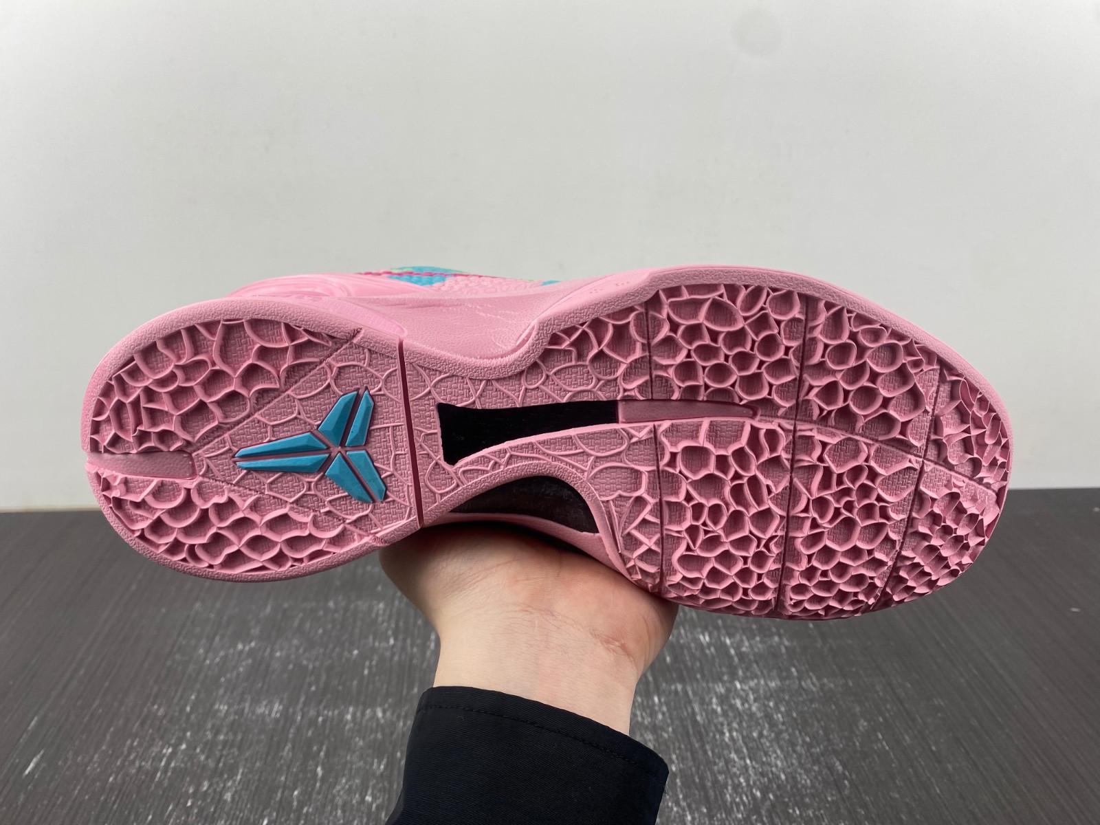 Zoom Kobe 6 CM2190-621