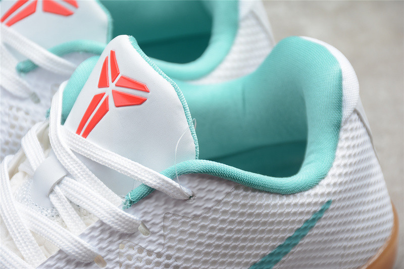 Nike Kobe 11 EM Low Summer Pack  836183-103