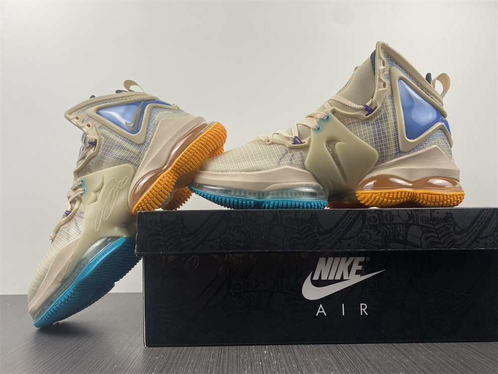 Nike LeBron 19 DC9341-200